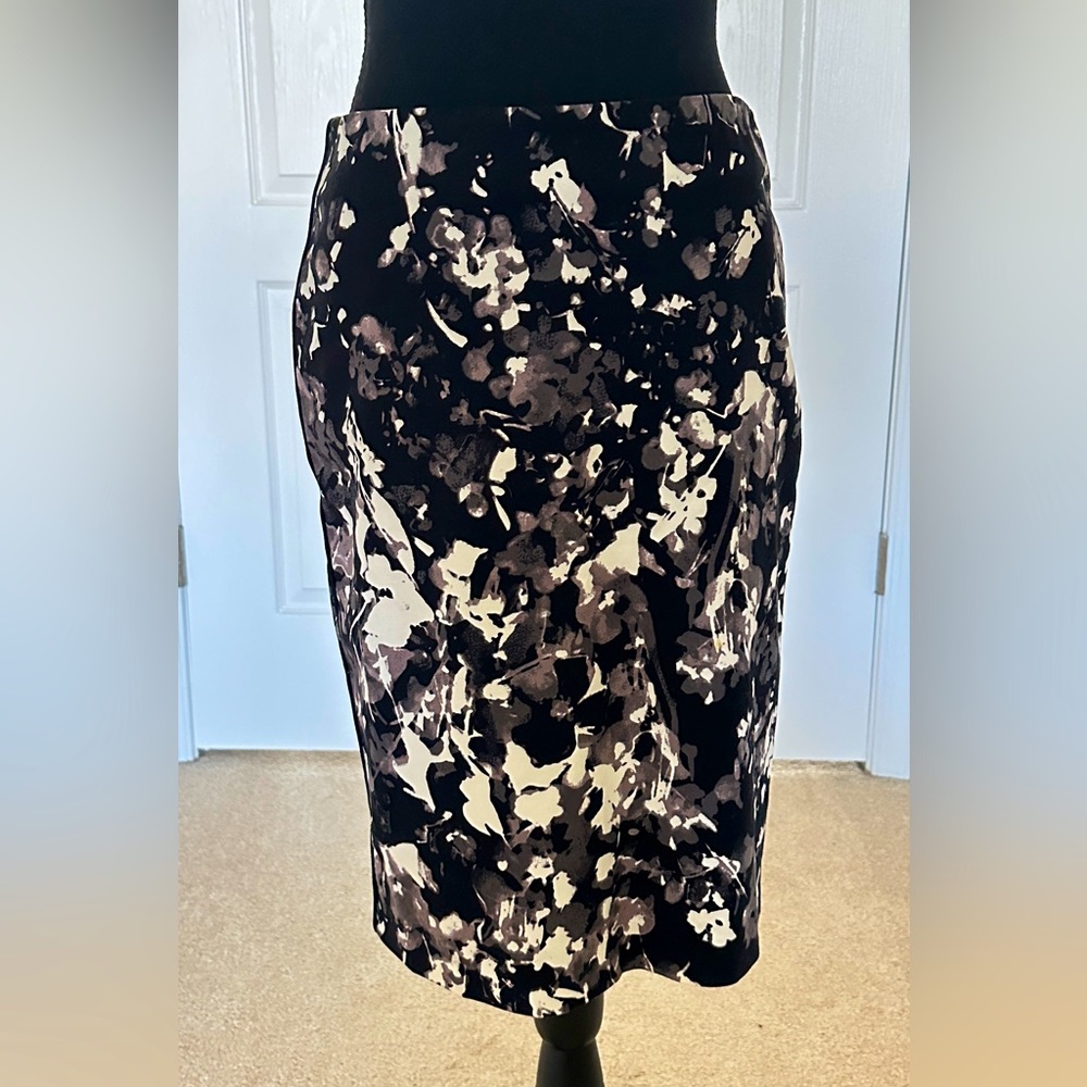 Adrianna Papell - Printed Floral Pencil Skirt Size 2.